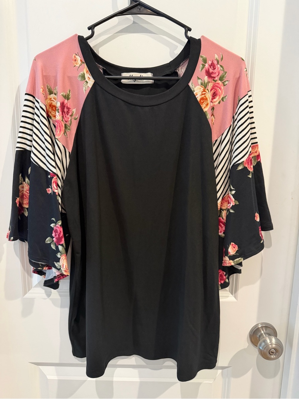 NWOT Haptics Top Size Small Oversized